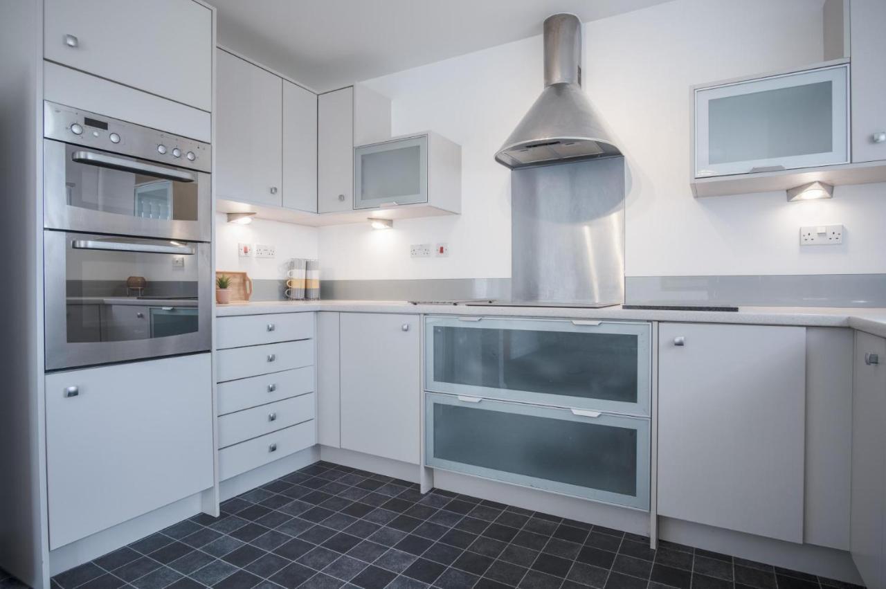 Apartment Maritime Quarter - 2 Bedroom - Sa1 Front Fishermans Way *