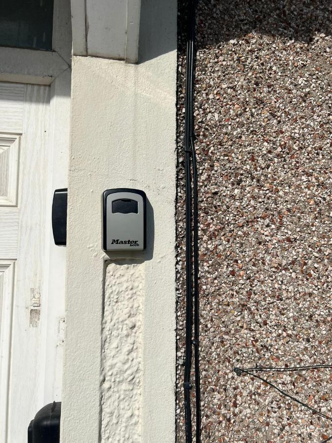 2 Flat Apartment Swansea
