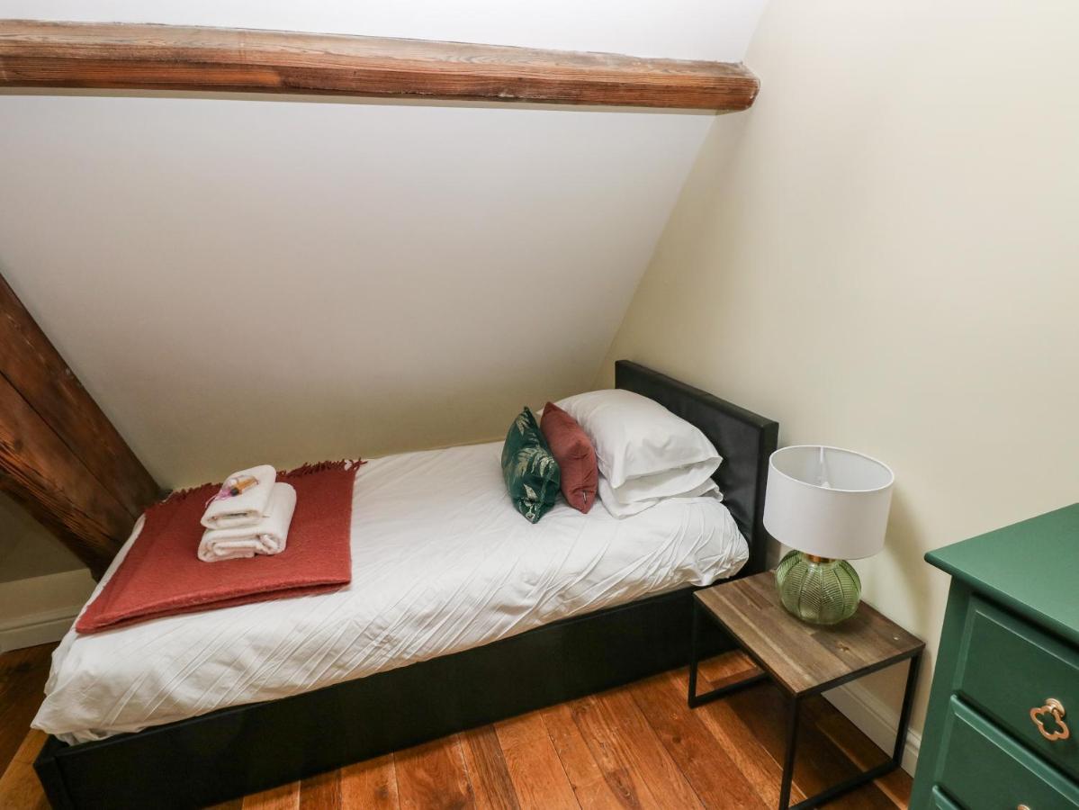 Oystermouth Chapel Holiday home