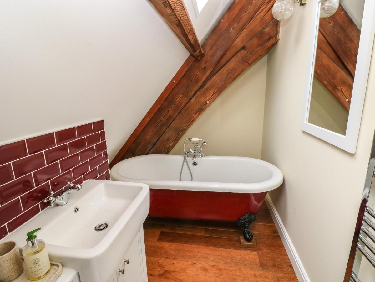 Oystermouth Chapel Holiday home *