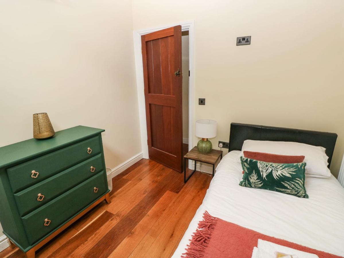 Oystermouth Chapel Holiday home *