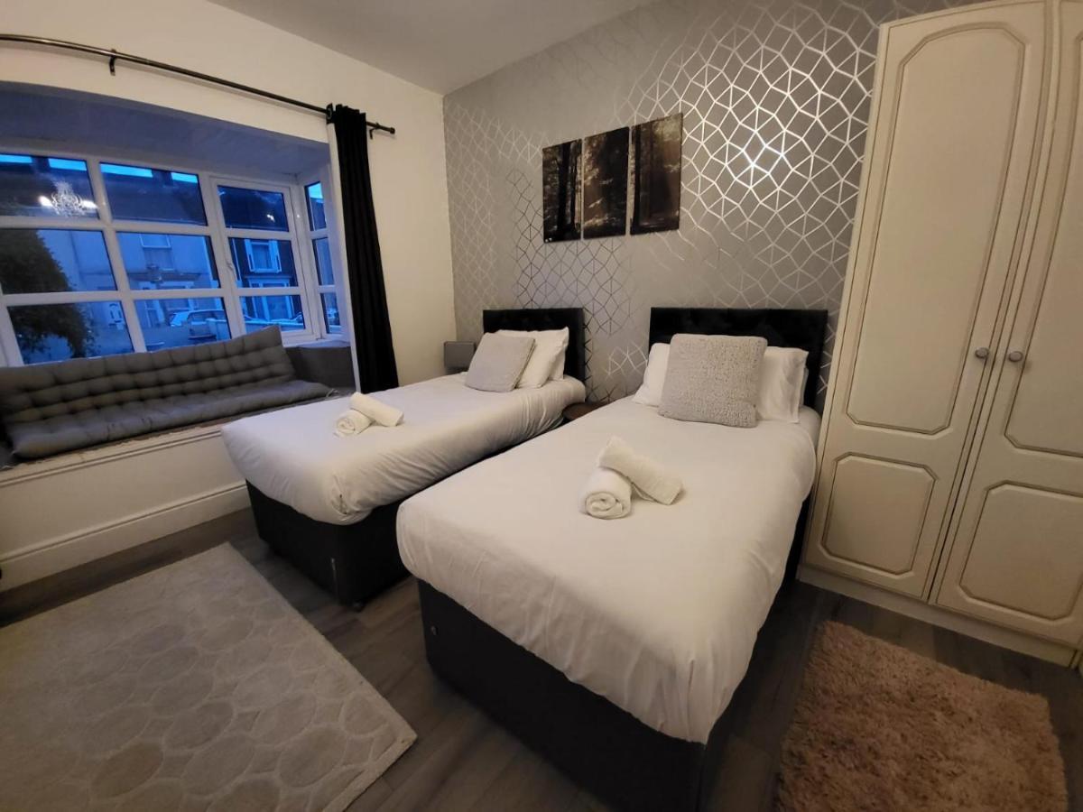 Homestay Centre Room, Wifi, Share Facility