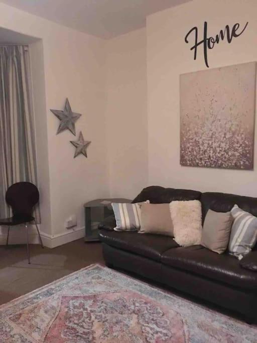 Hillcrest Cottage, Comfy Flat, Trendy Uplands Area Apartment Swansea
