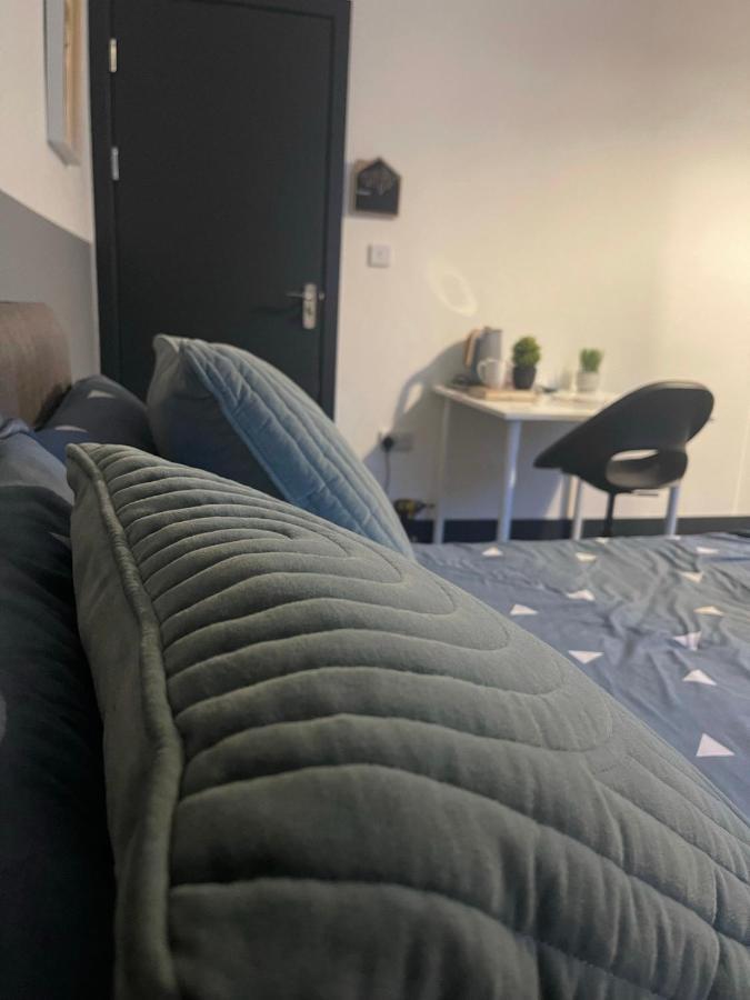 Homestay Elegant Studio1 Netflix Bathroom Close To