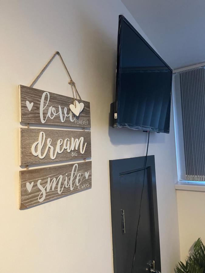 Elegant Studio1 Netflix Bathroom Close To Homestay Swansea