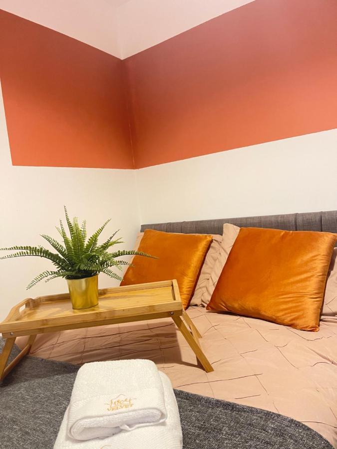Homestay Elegant Studio1 Netflix Bathroom Close To Swansea