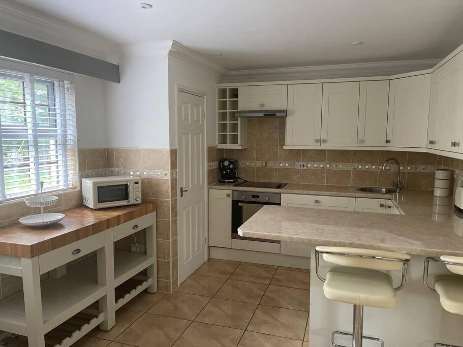 Holiday home Spacious 1 Bed Located On A Gower Sheep Farm