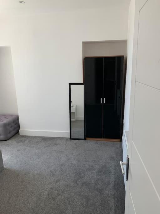 Secret Flat Swansea