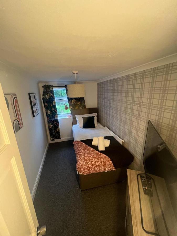 4 Rooms, Private Parking Apartment *