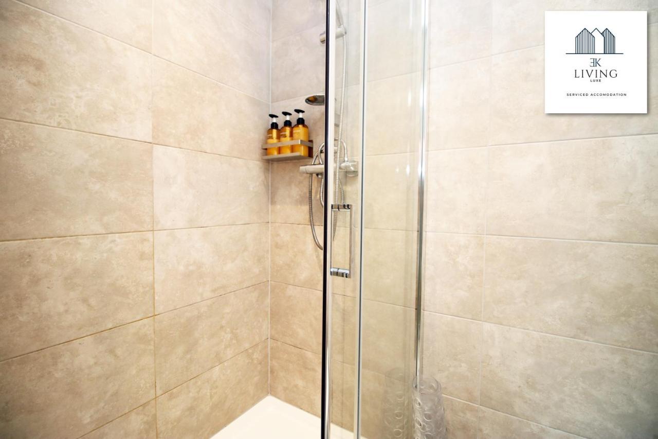 Cosy In The Heart Of Uplands - - Prime Location - By Ekliving Luxe Swansea