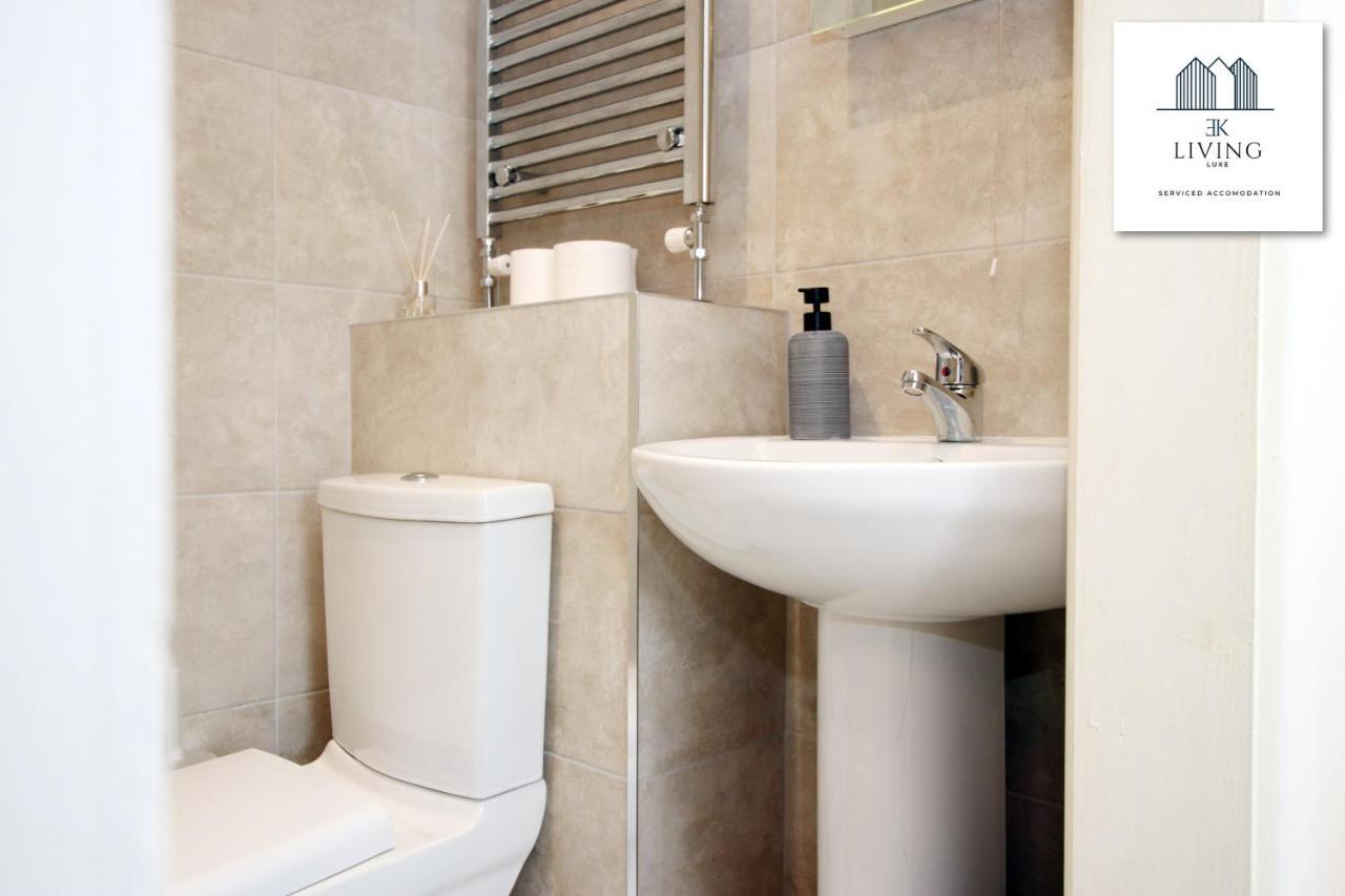 Cosy In The Heart Of Uplands - - Prime Location - By Ekliving Luxe Swansea