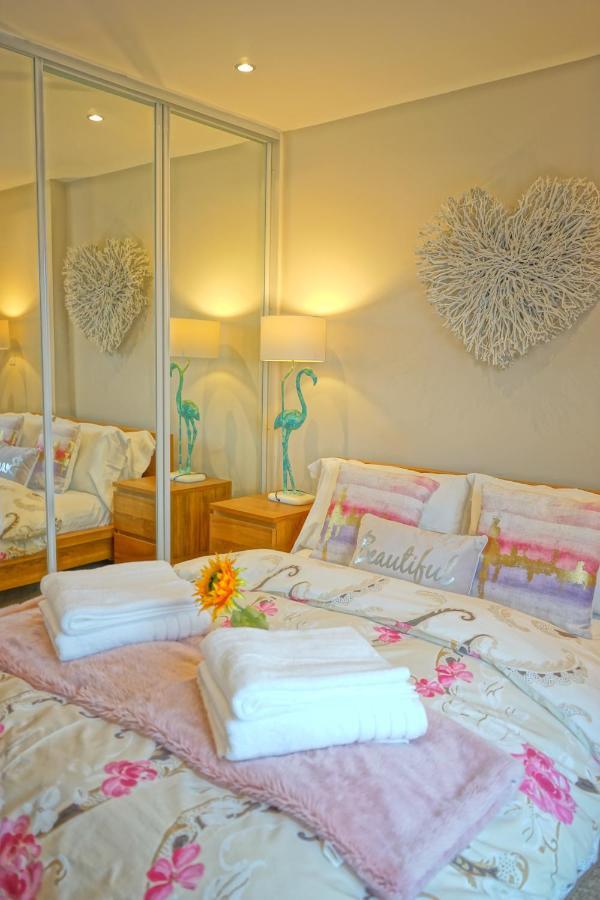 Apartamento Soak Up The Light At A Soothing, Stylish In Marina *