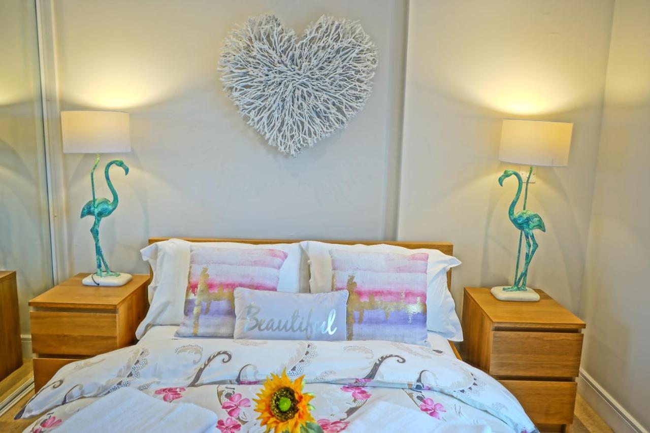 Apartamento Soak Up The Light At A Soothing, Stylish In Marina *