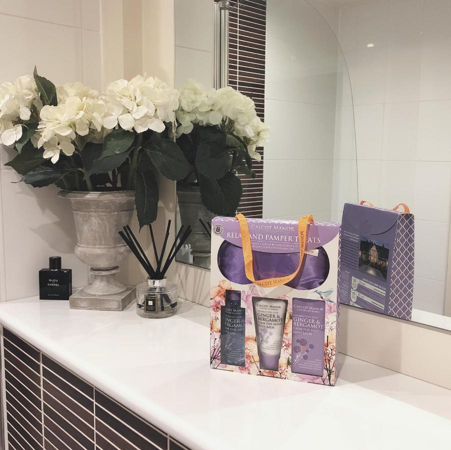 Apartamento Soak Up The Light At A Soothing, Stylish In Marina Swansea