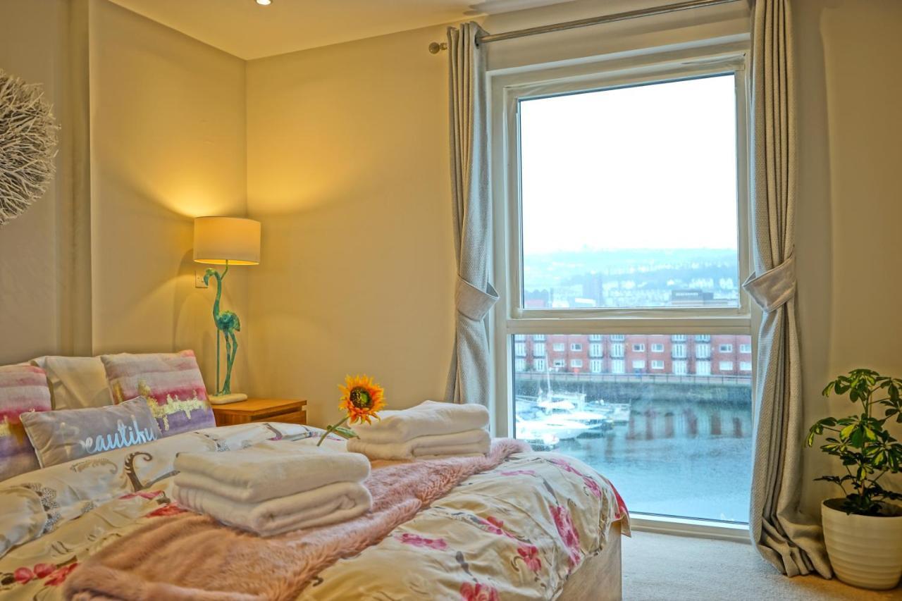 Soak Up The Light At A Soothing, Stylish In Marina