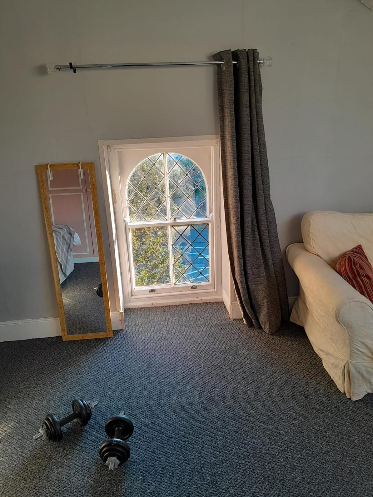 Guest house Singleton Short Loft R10 Swansea