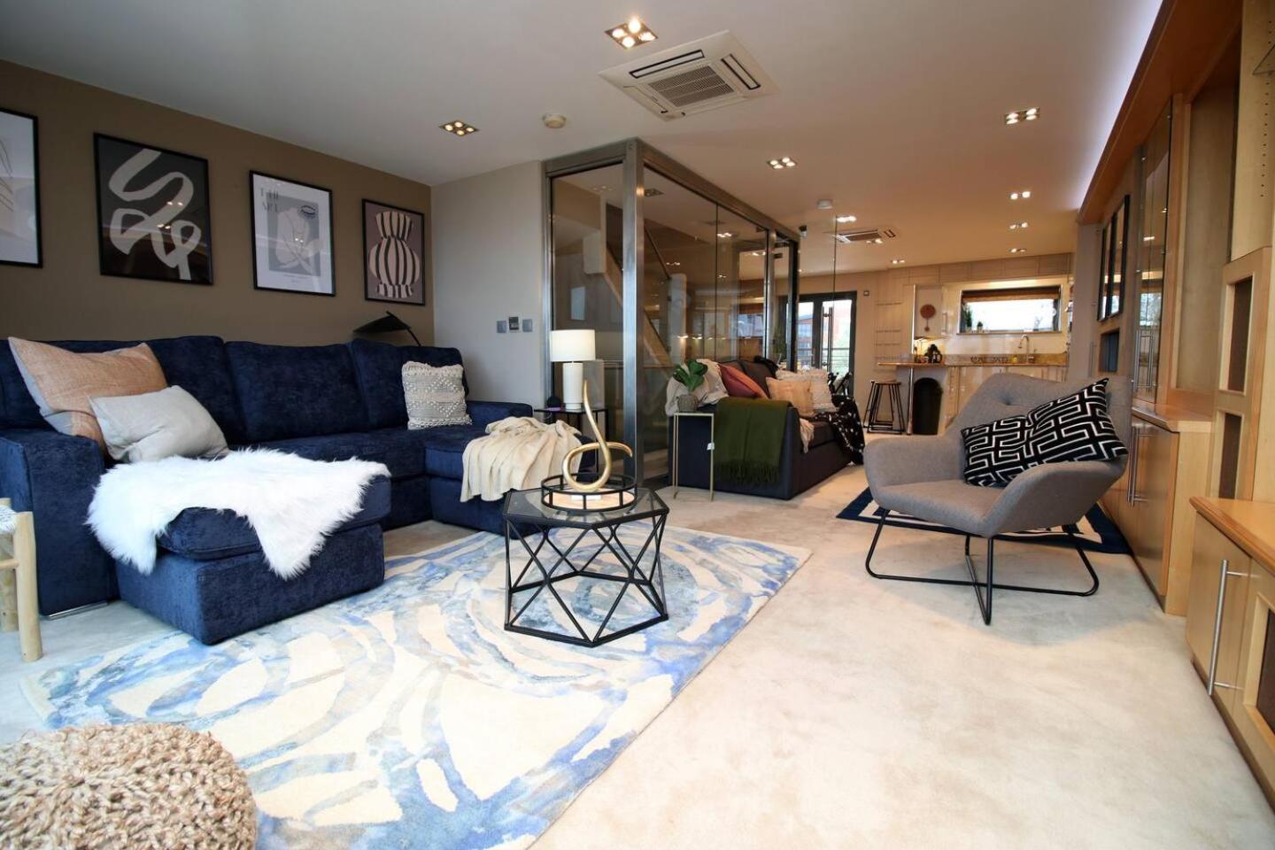 Holiday home 5 Bedroom | Luxury | Stunning Beachview