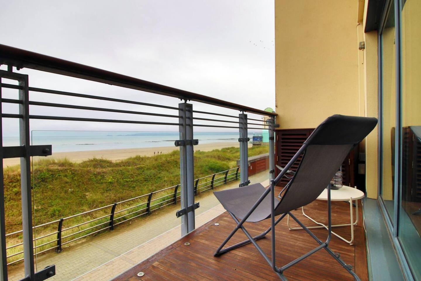 5 Bedroom | Luxury | Stunning Beachview Swansea