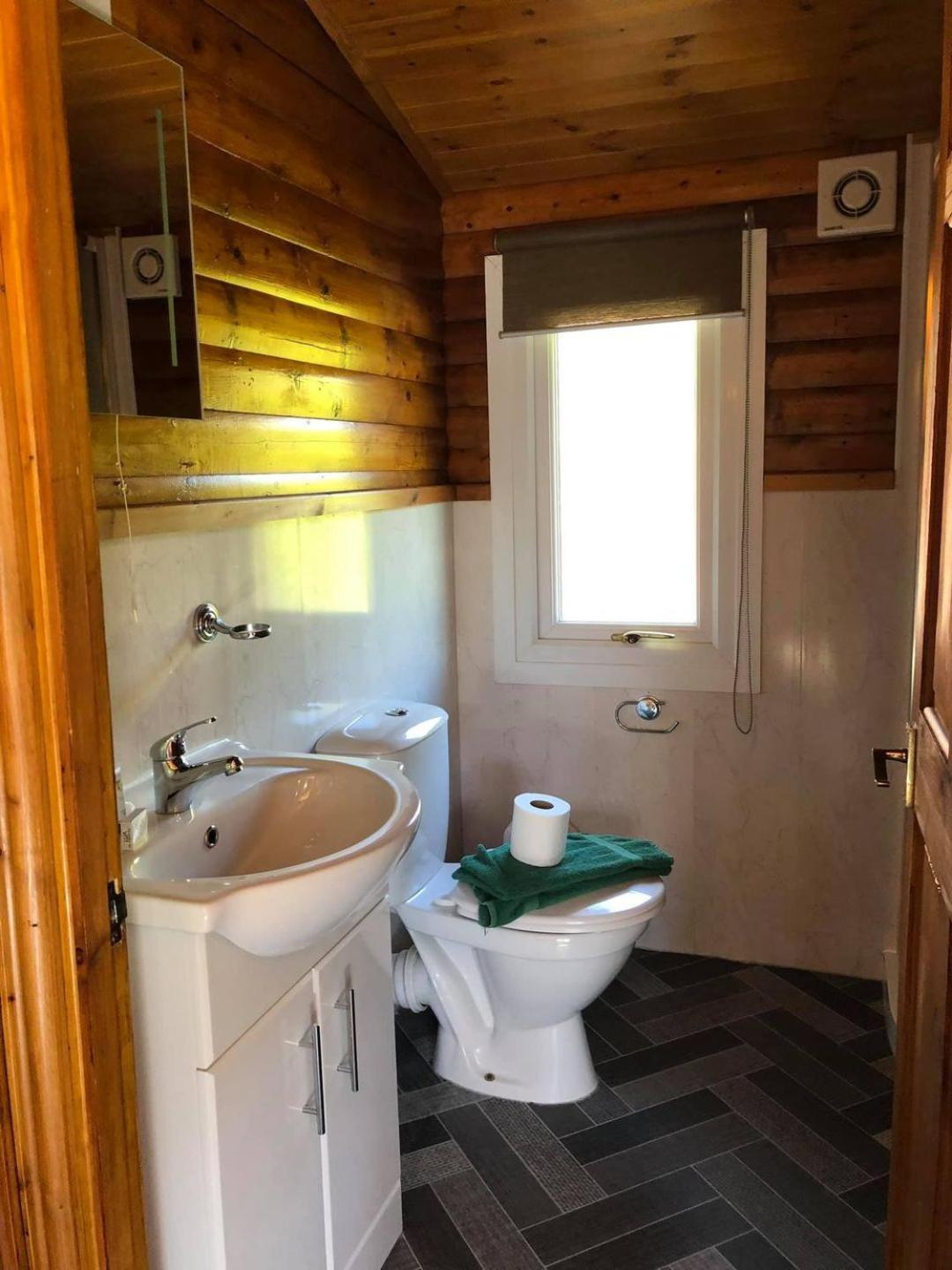 Heronstone Retreat *