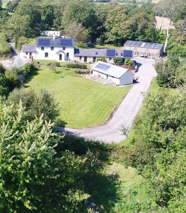Hidden Gem Hottub, Firepit, Coastal Walks * Swansea