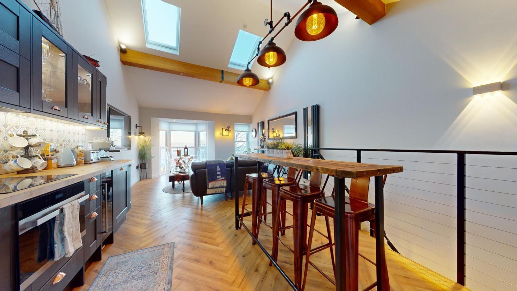 Mumbles & Stunning Ocean Views - Sleeps 4 Swansea