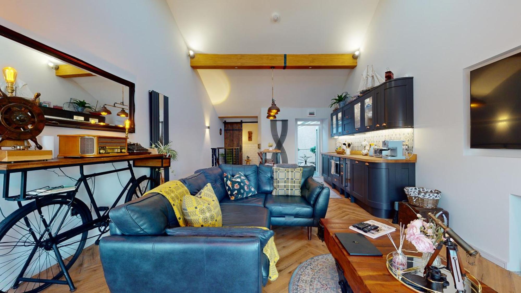 Mumbles & Stunning Ocean Views - Sleeps 4 Apartment *