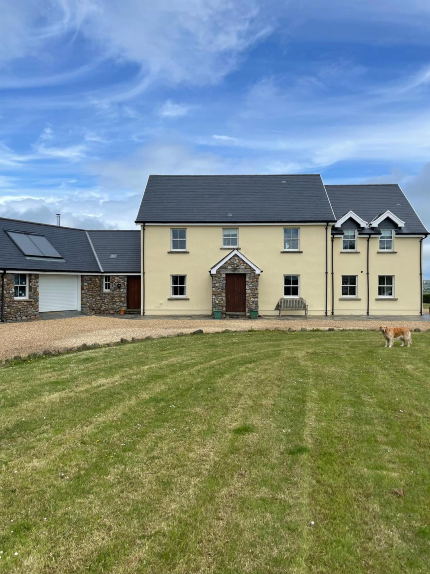 Pylewell Farm Rhossili, Comfortable Pet Friendly Couples Getaway *