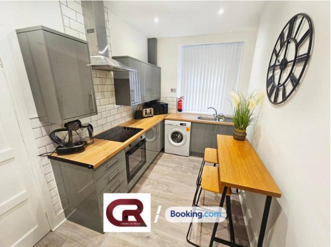 Perfect For Contractors & Holidaymakers August Availability Holiday home Swansea