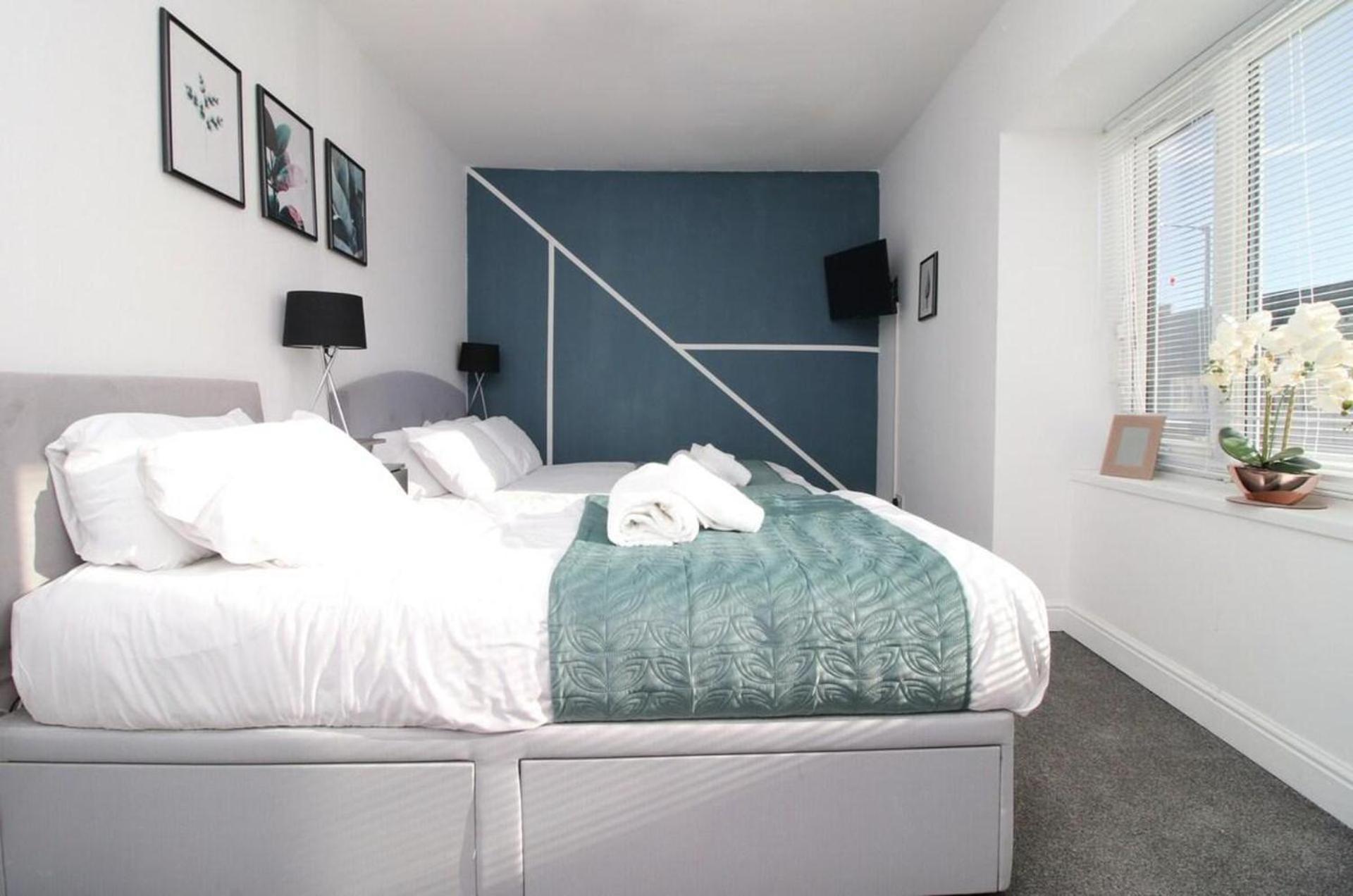 Comfortable 5-bedroom Free Parking