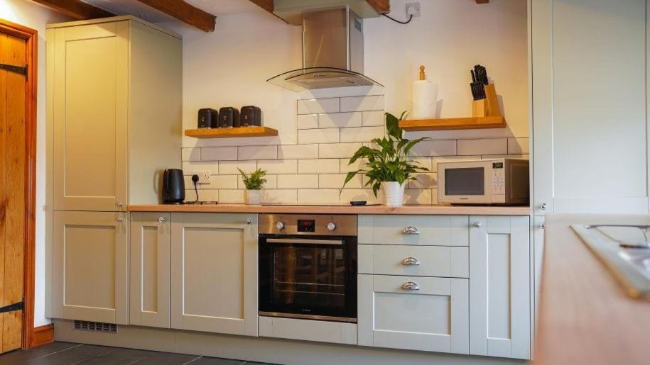 The Old Cow Shed Apartment *