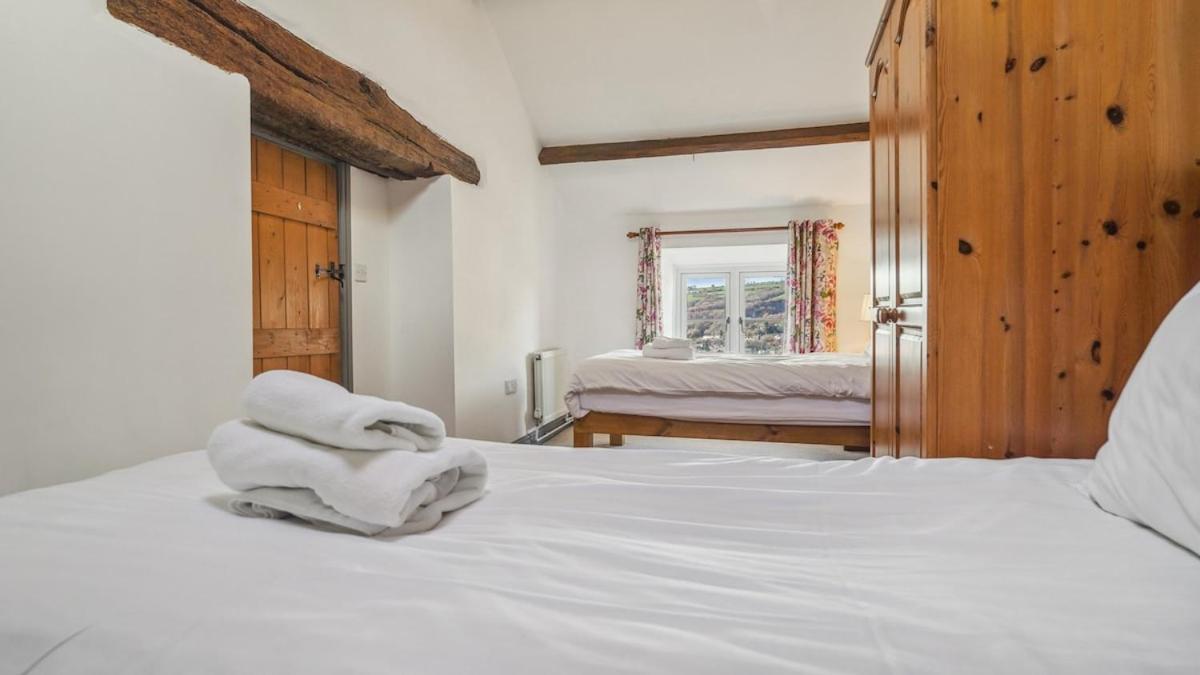 Apartment The Dairy With Hot Tub Swansea