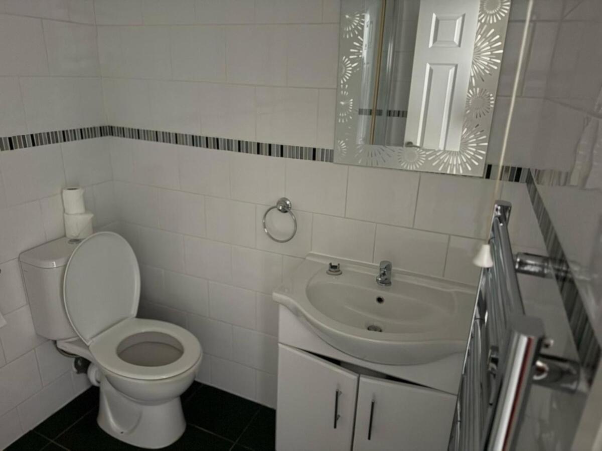 Holiday home Beachfront Escape In Swansea
