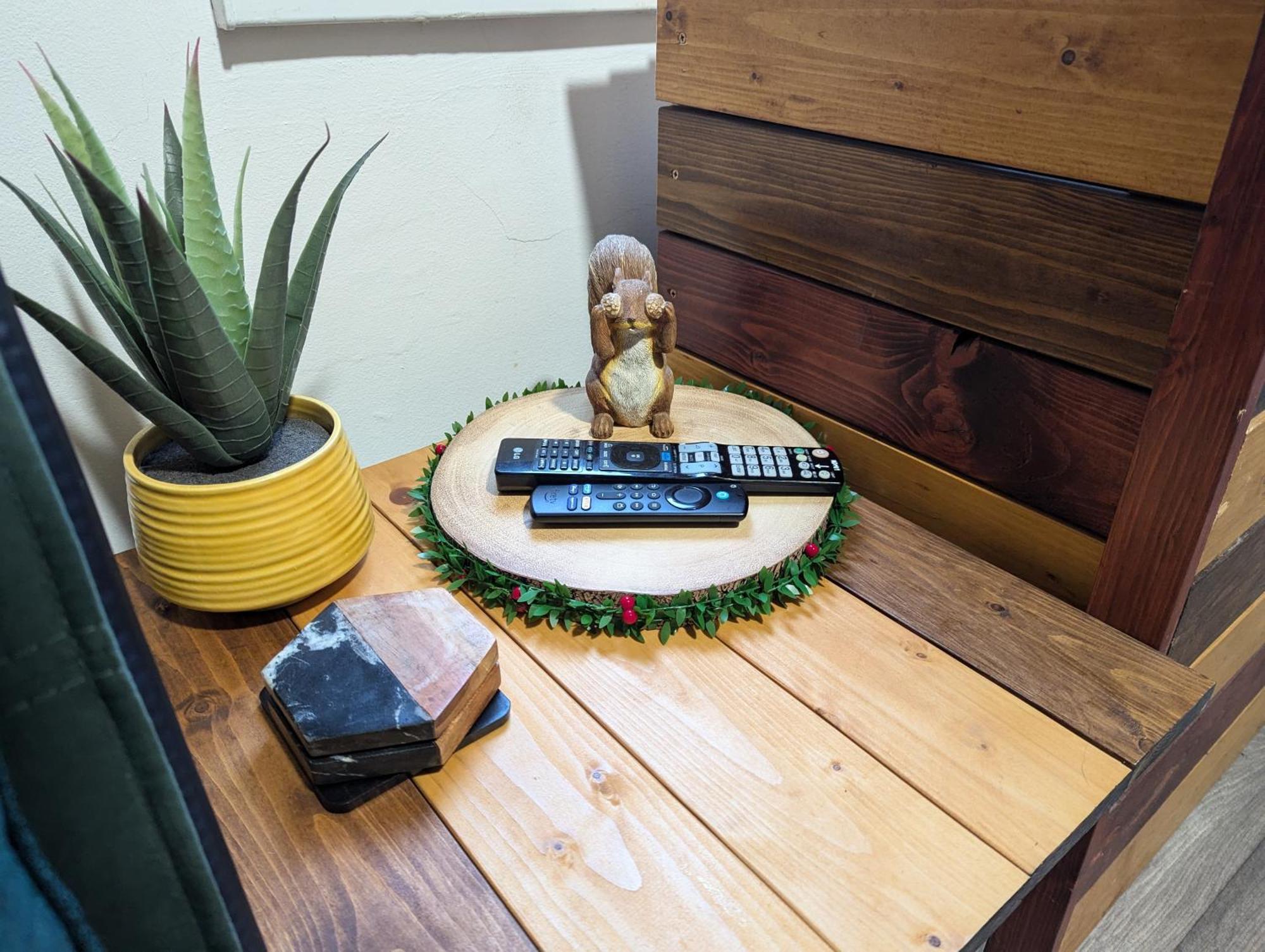 Homestay R3 - Cozy Small Double - & Access, Wifi, Free Parking - Self Catering Swansea