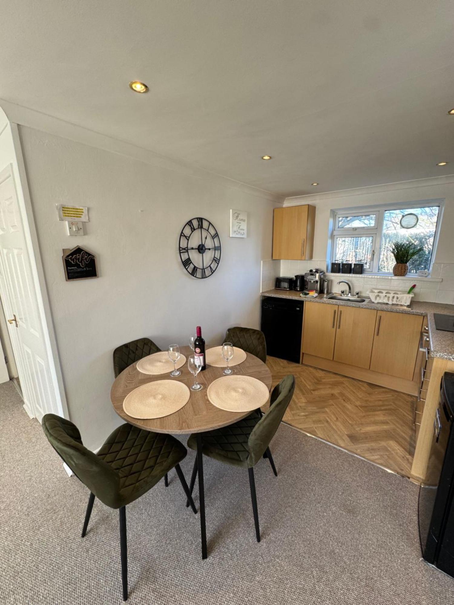 Chalet From Family Break In Gower *