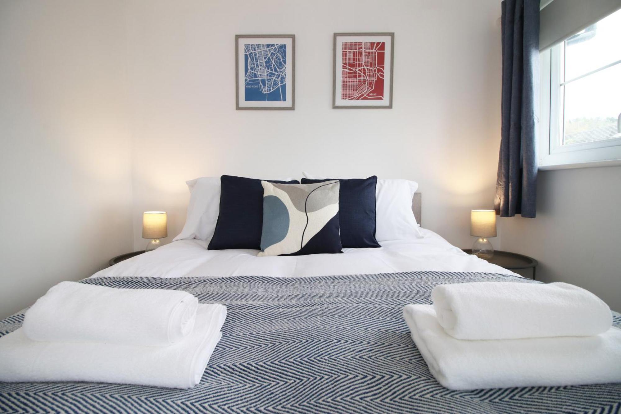 Apartment Beautiful Modern House With Free Parking And Fast Wifi Next To Stadium And Morfa Park Shopping Centre Hosted By Our Short