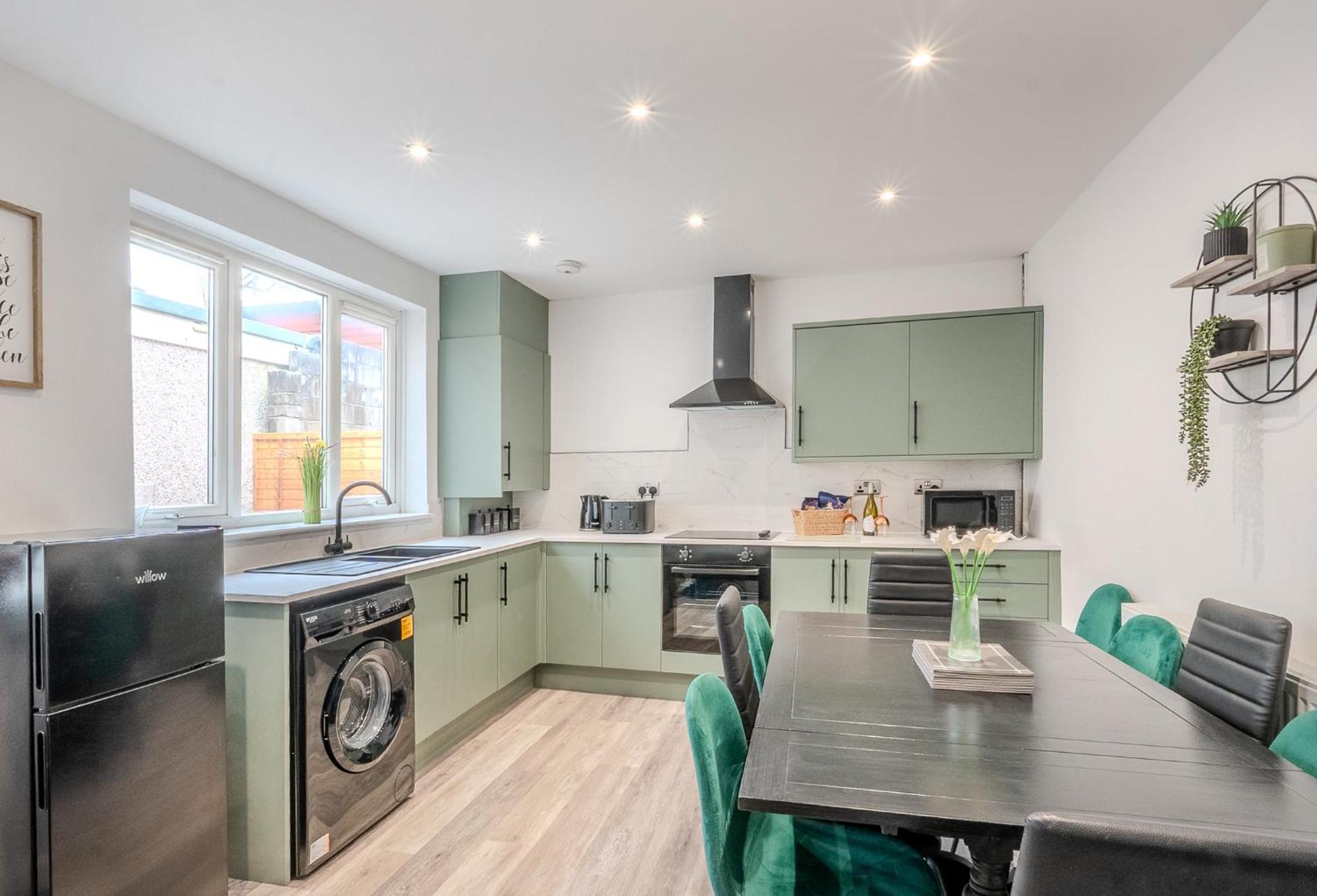 Holiday home 5-bed Near Stadium