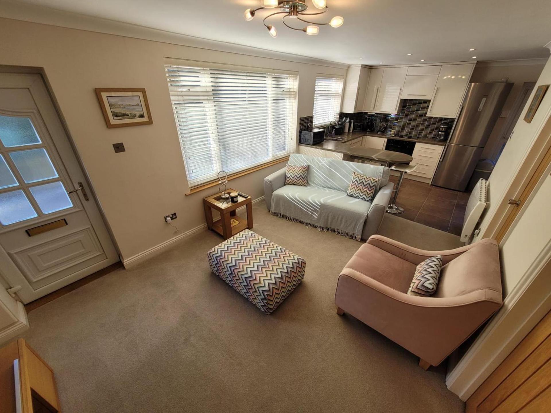 Cozy Retreat In Holiday home *