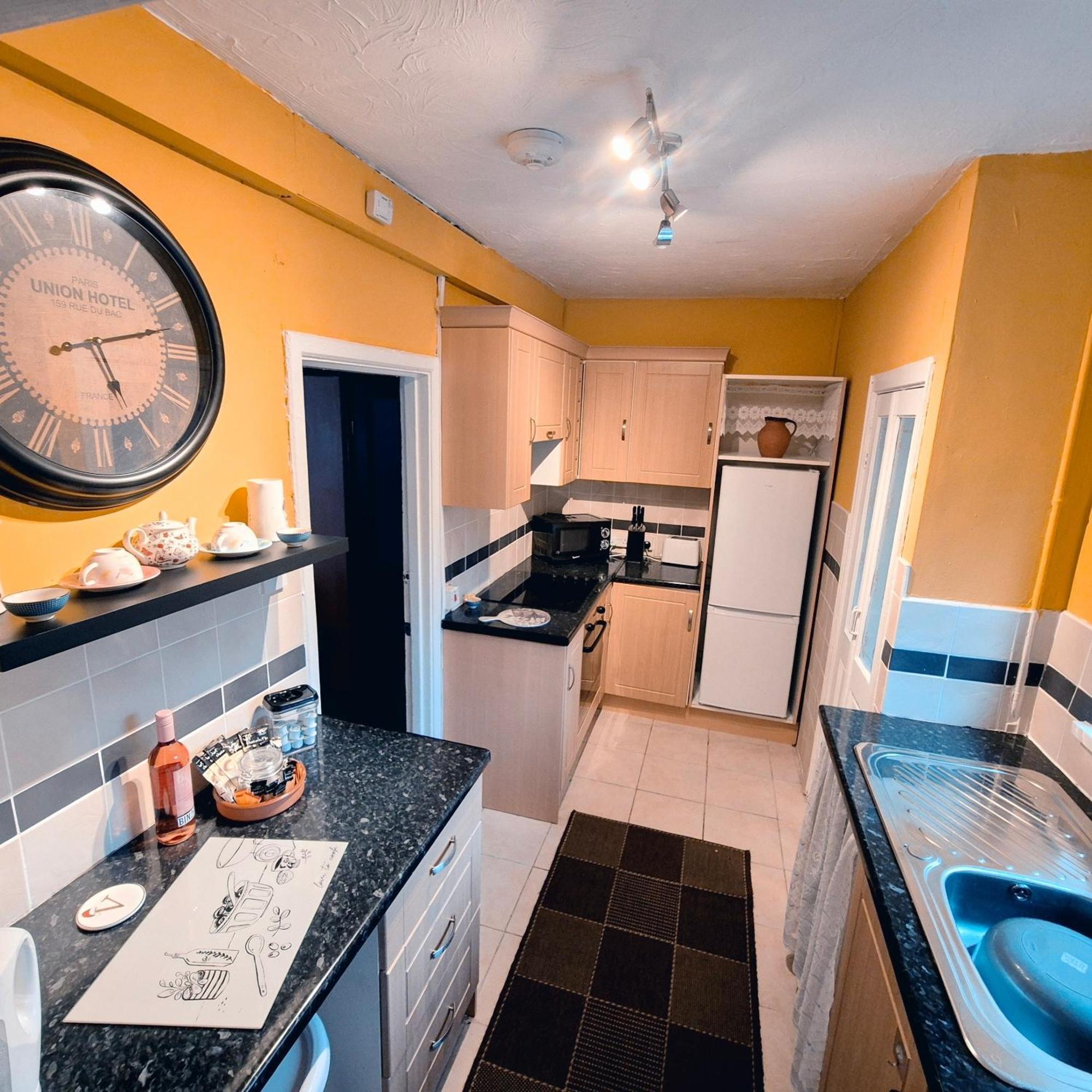 Tranquil Three-Bed House In Swansea South Wales Holiday home *