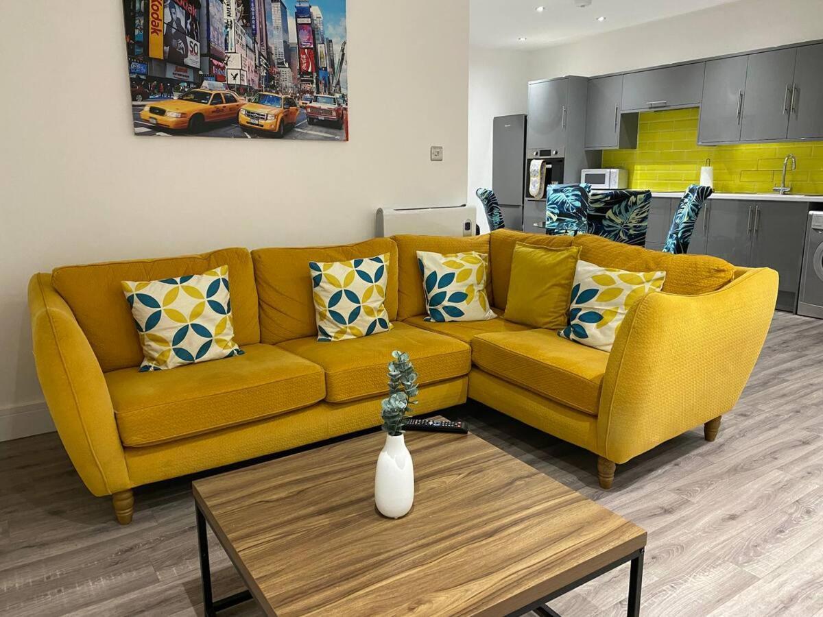 Bright & Cosy Retreat In Swansea