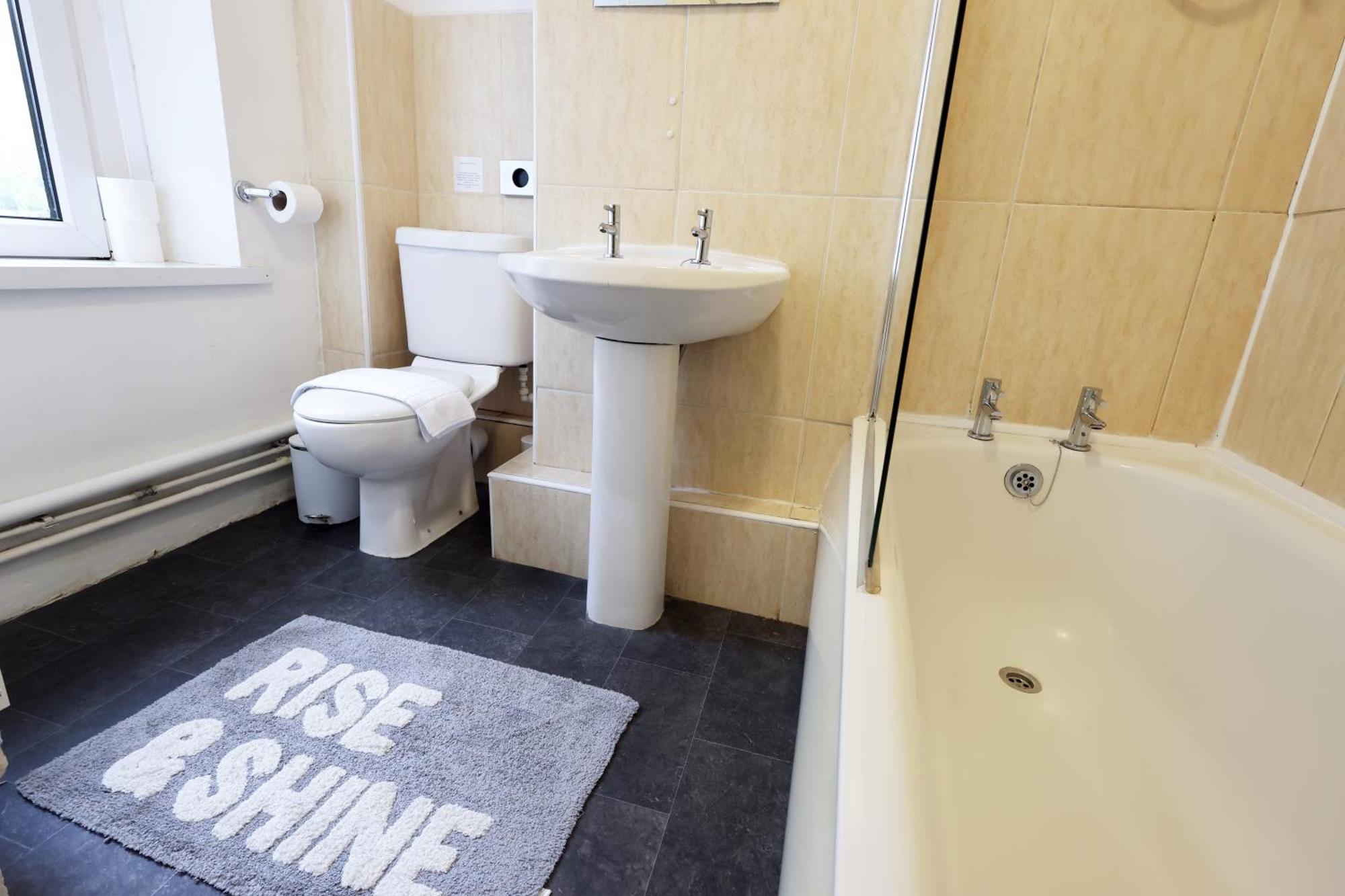 Holiday home City, Sleeps 5, Tv Every