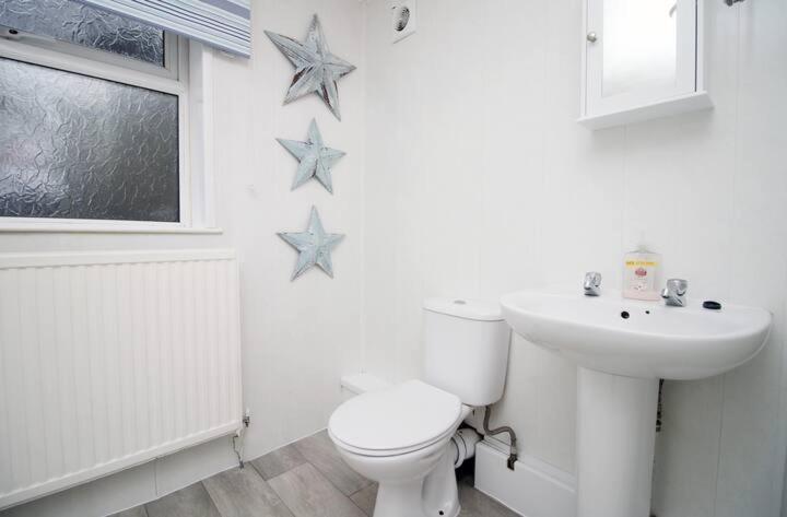 Centre, Parking, Smart Tv's In * Swansea