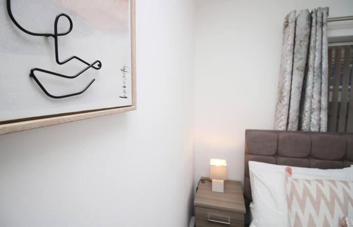 Centre, Parking, Smart Tv's In Apartment
