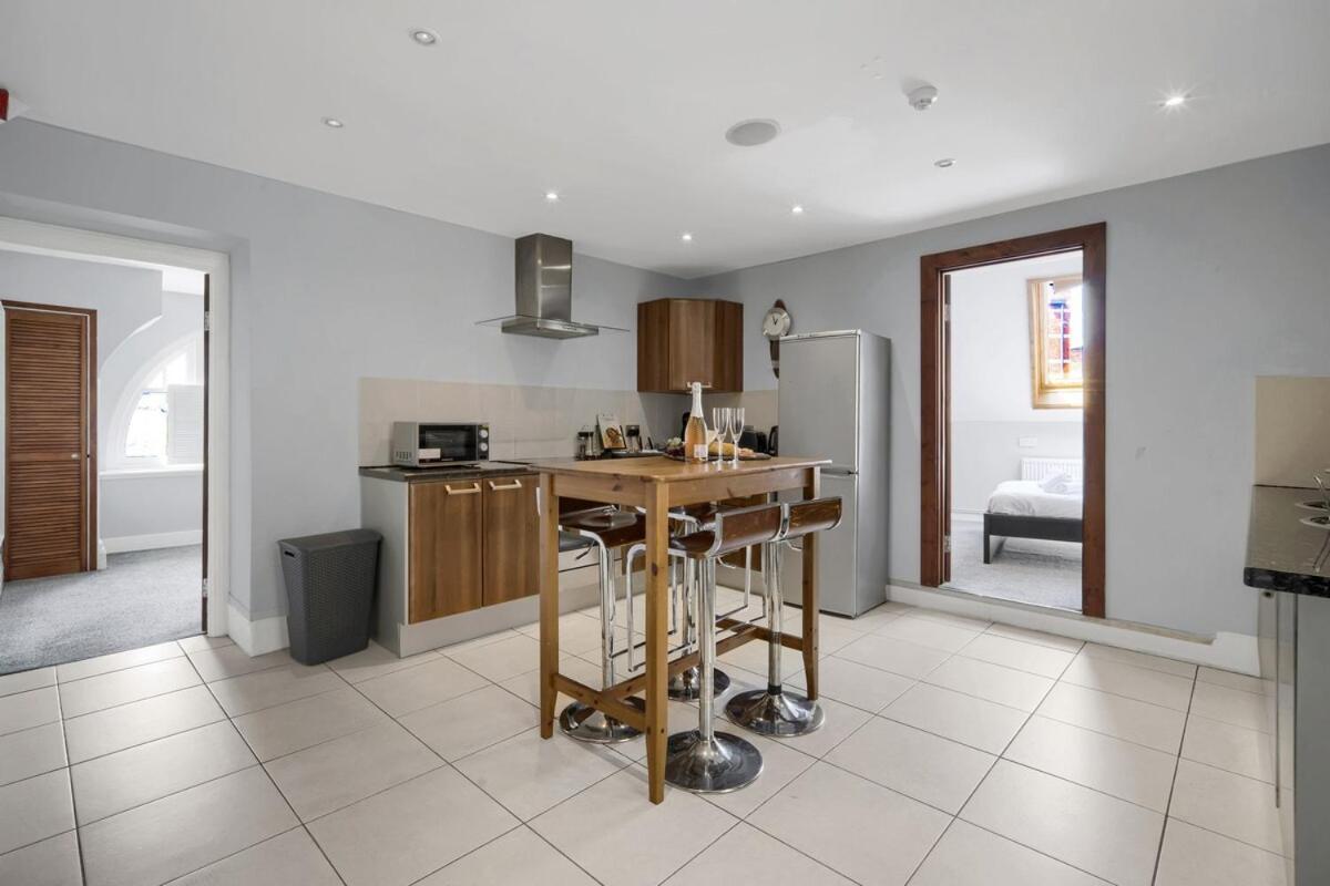 Apartment Luxury Penthouse - - *