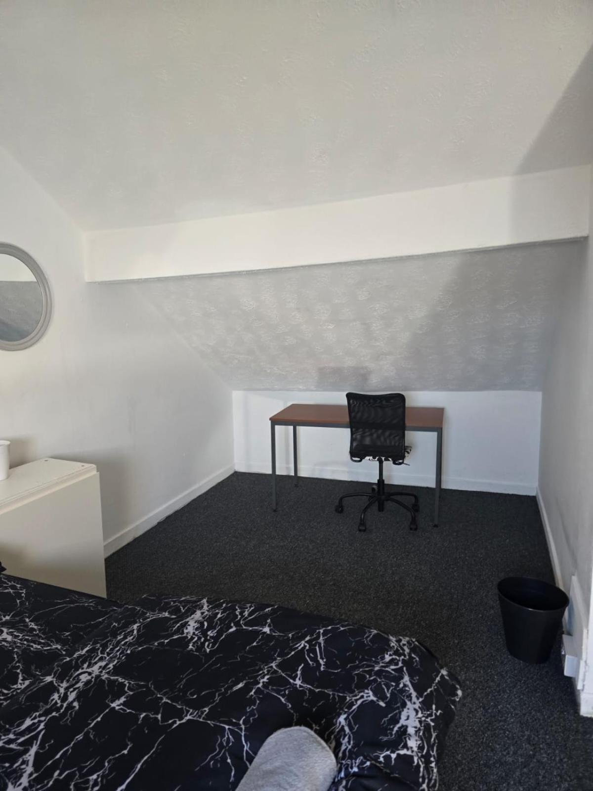 Guest house Simple Centre Shared Facility