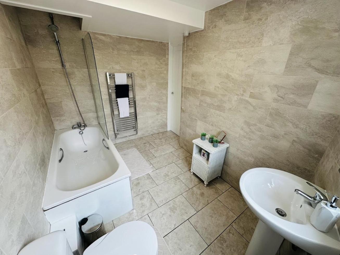 Apartment Ysgol Corner By Pj Stays *