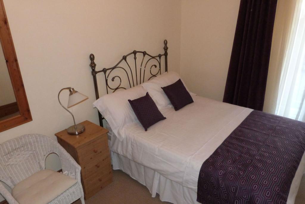 Bed & Breakfast Hurst Dene Swansea