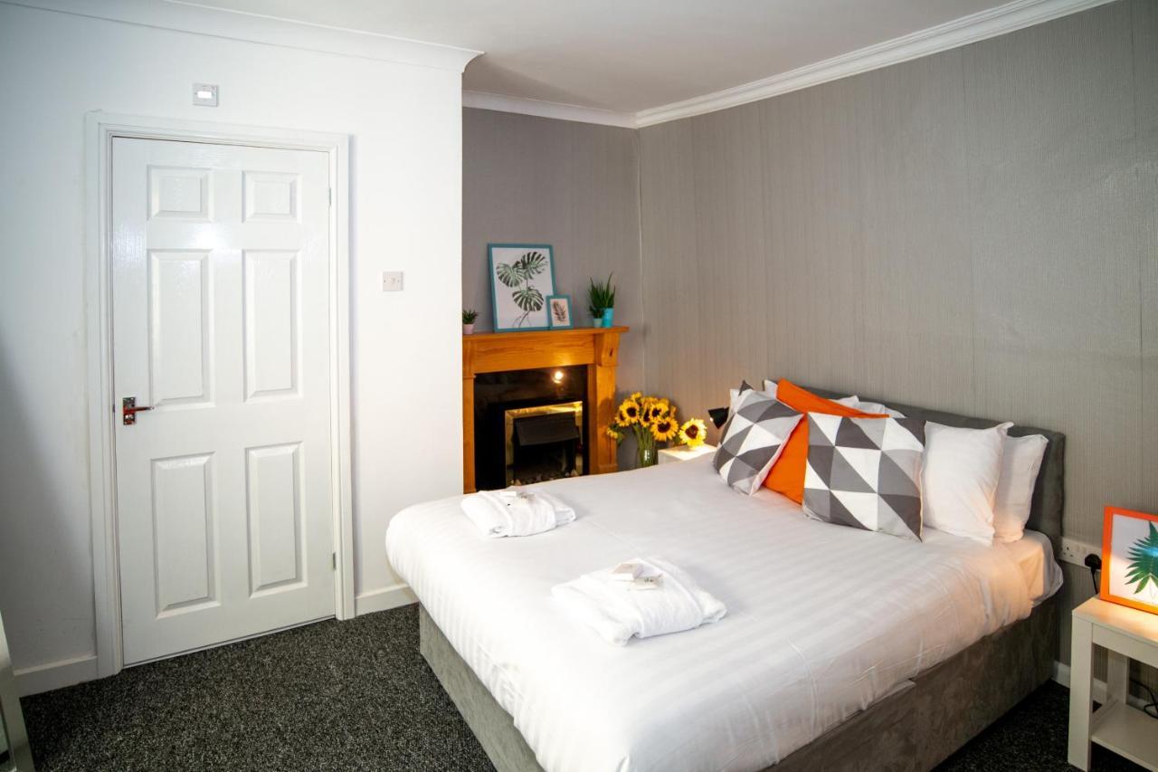 The Alexander - By Tifa 3* Swansea