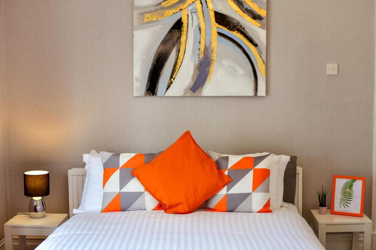 The Alexander - By Tifa 3* Swansea