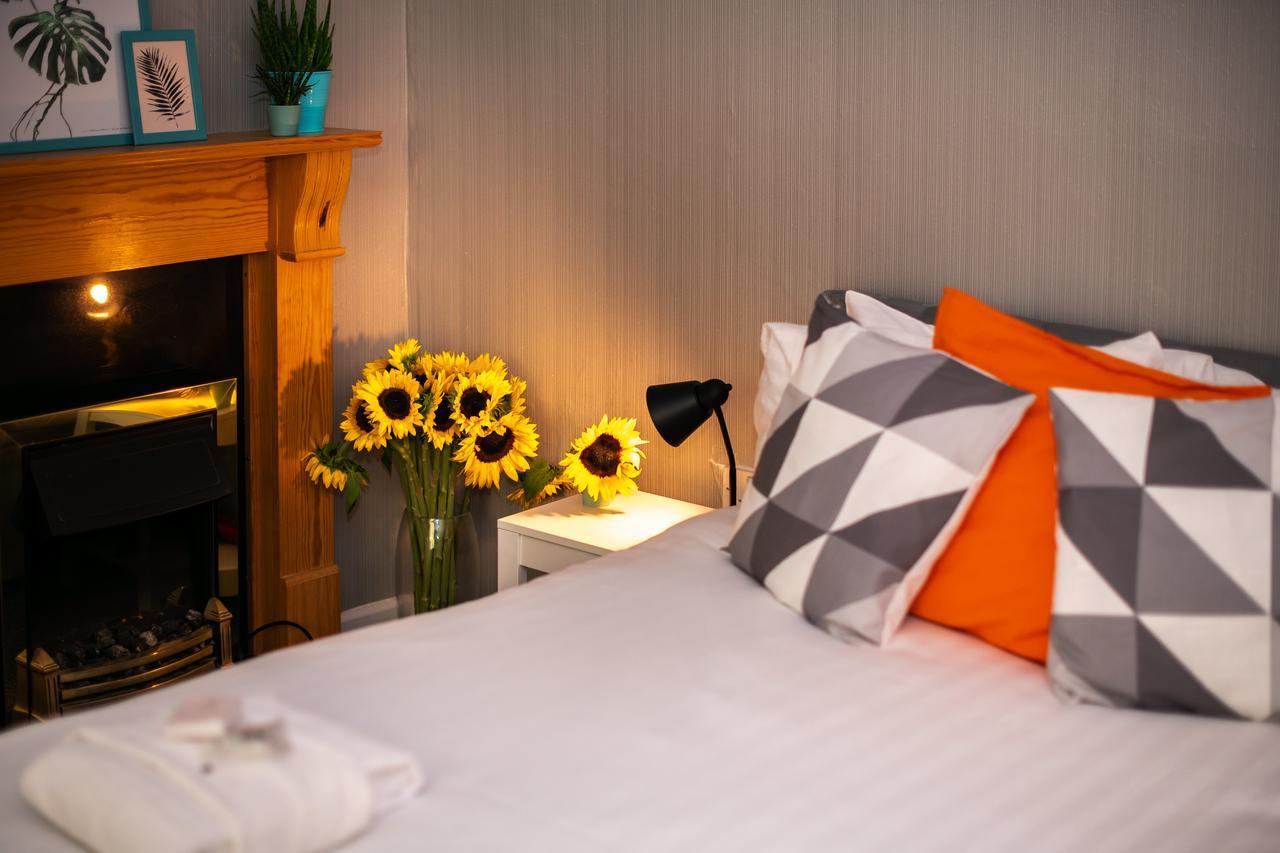 The Alexander - By Tifa 3* Swansea