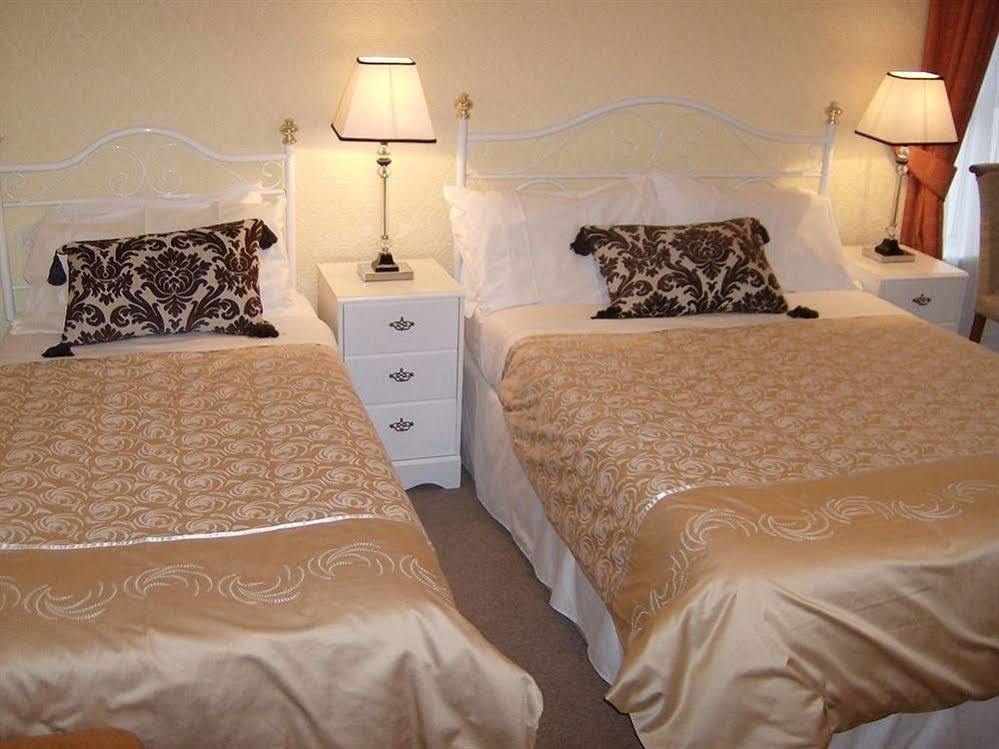 The Alexander - By Tifa 3* Swansea